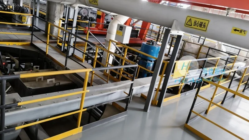 Sistema di trasporto pneumatico delle particelle di resina